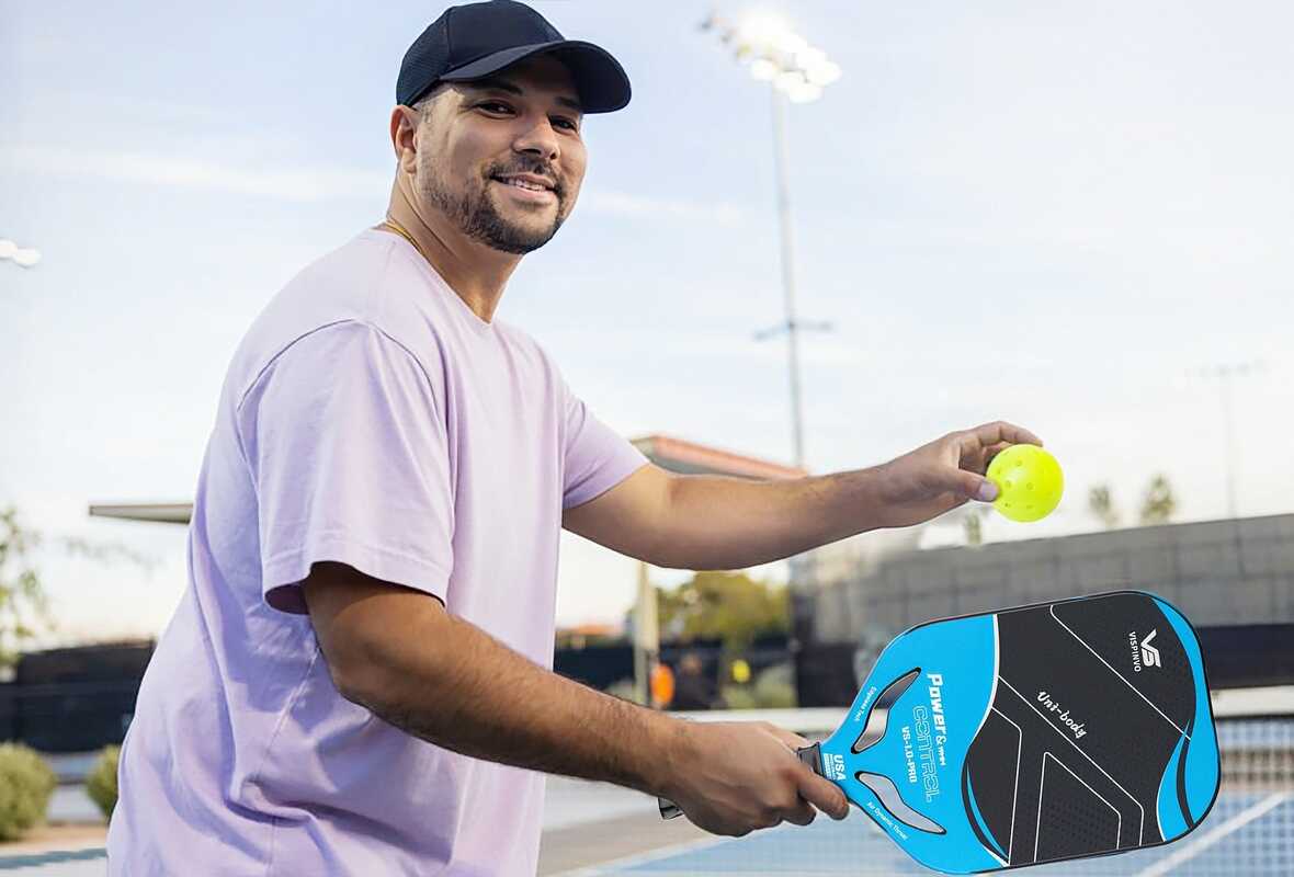 How To Choose A Pickleball Paddle