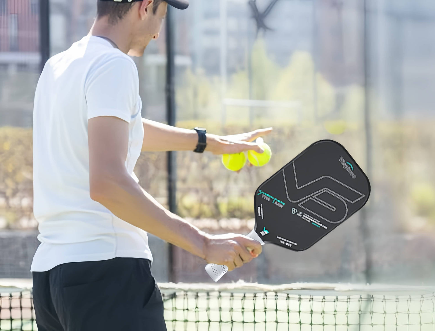 Pickleball Paddle Buying Guide: How Weight, Material & Thickness Match Your Style